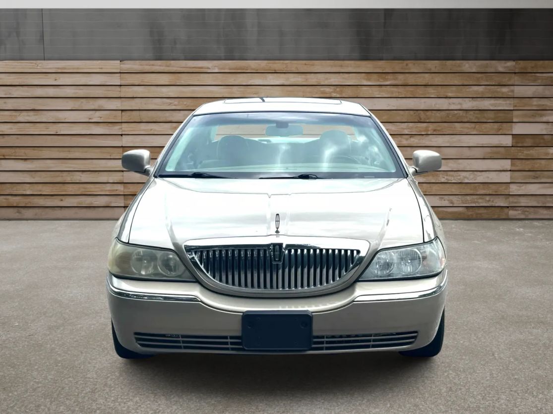lincoln town car 2008 2LNHM82V48X644589 image lincoln town car 2008 2LNHM82V48X644589 image